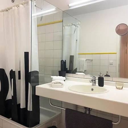 Weinart - Cosy Flat